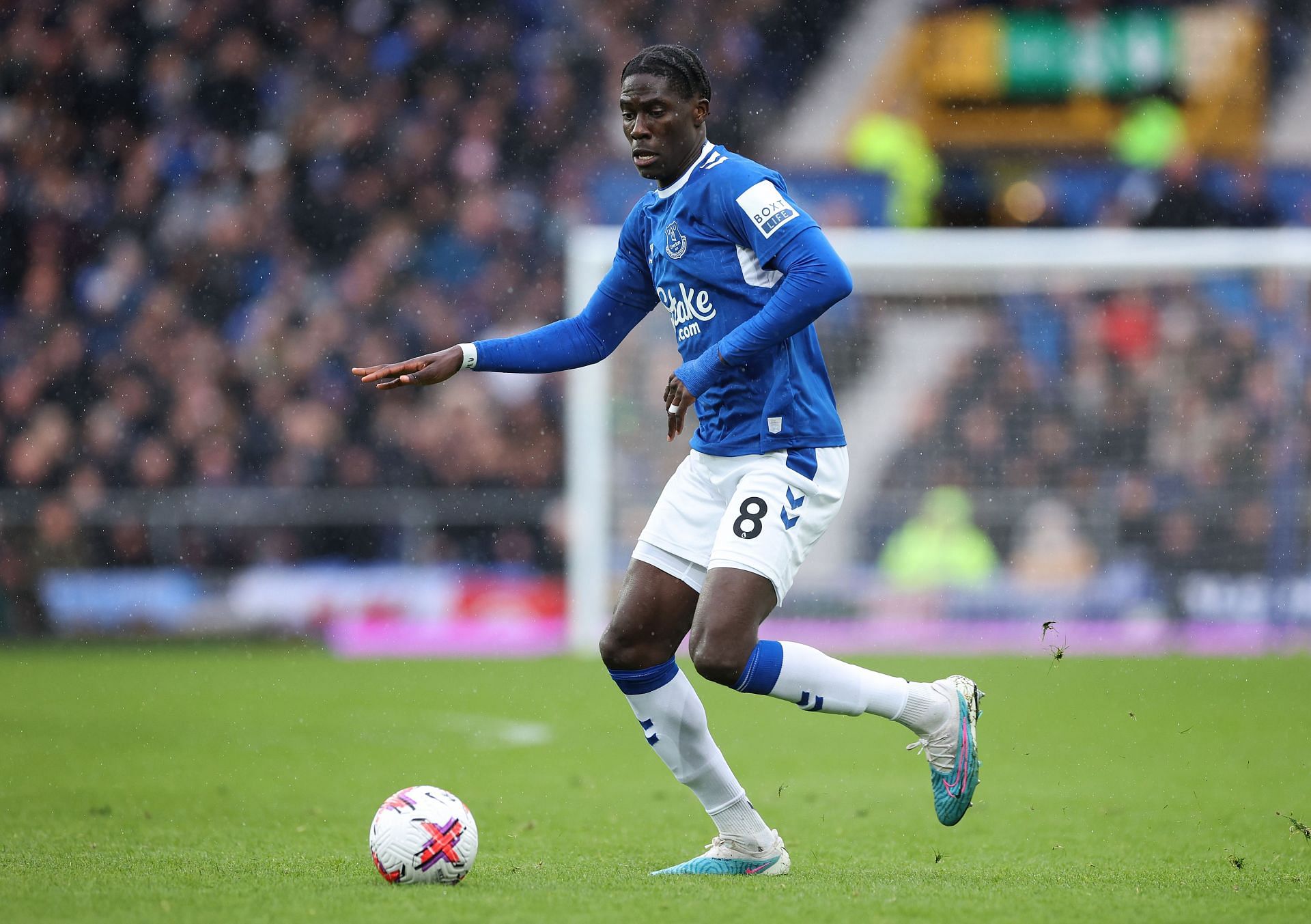 Everton's Amadou Onana.